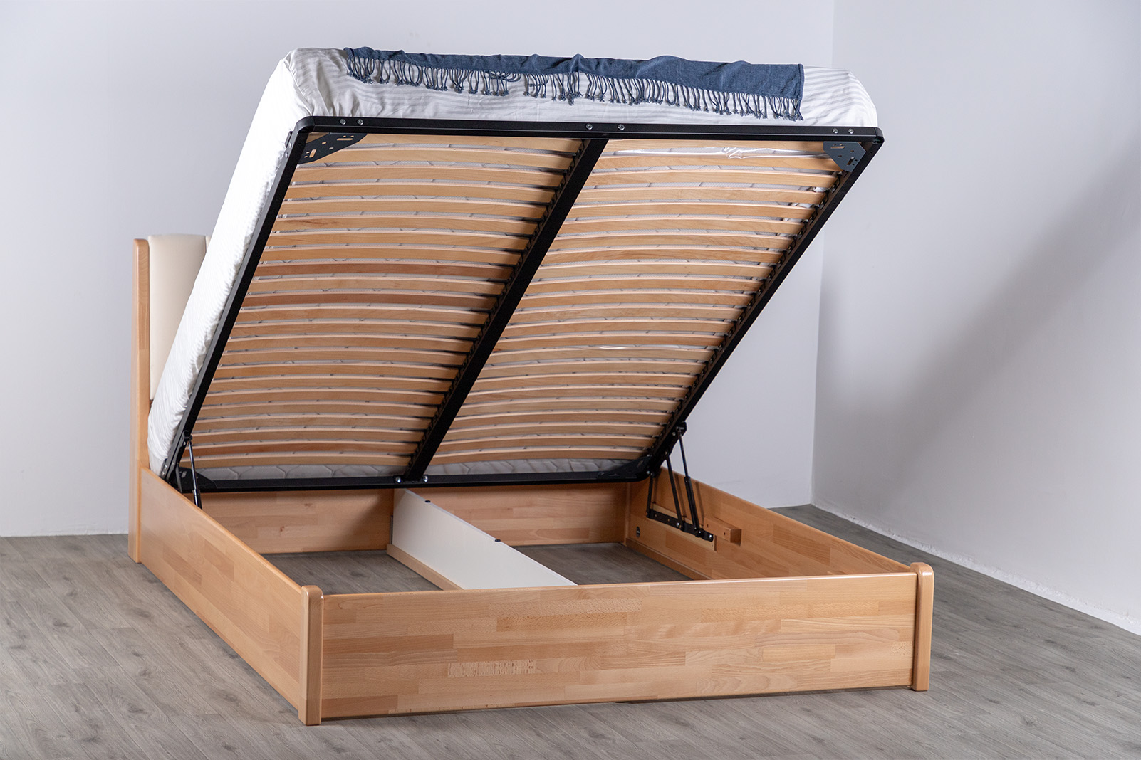 Деревянная кровать ЛОРД ПМ из массива бука с мягкой спинкой и с отсеком для хранения — изображение 6