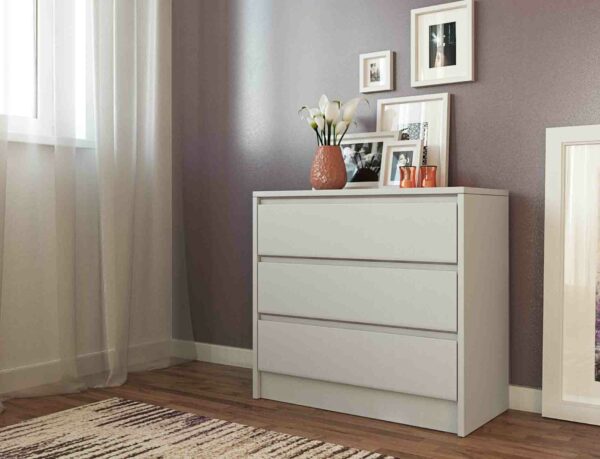 Комод из массива бука модель Mebel Lev К3 Белый