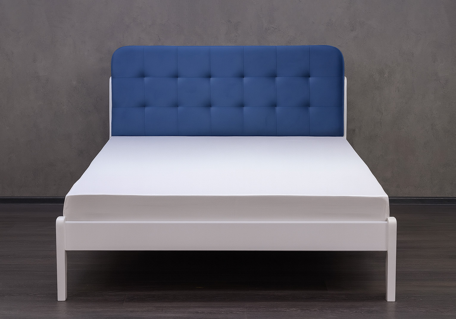 Белая кровать Калифорния 180x200 из бука с мягкой спинкой синего цвета